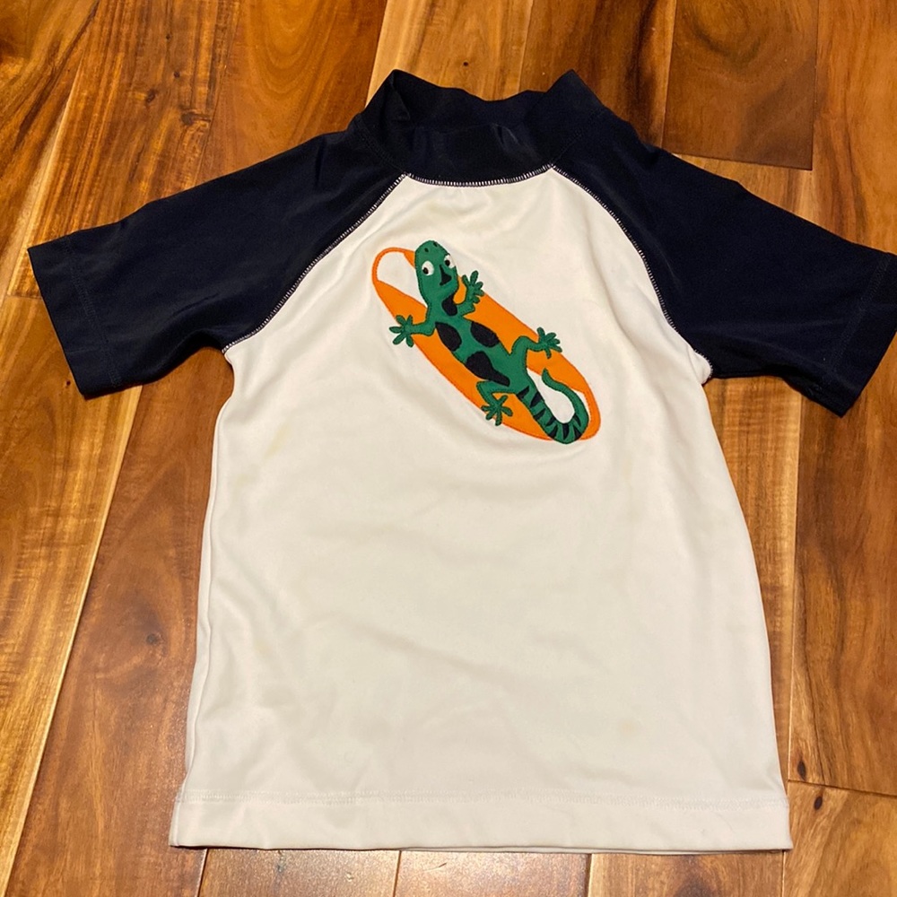 Boy’s Size 5 Surfing 🏄‍♂️ Lizard 🦎 Gymboree Rashguard